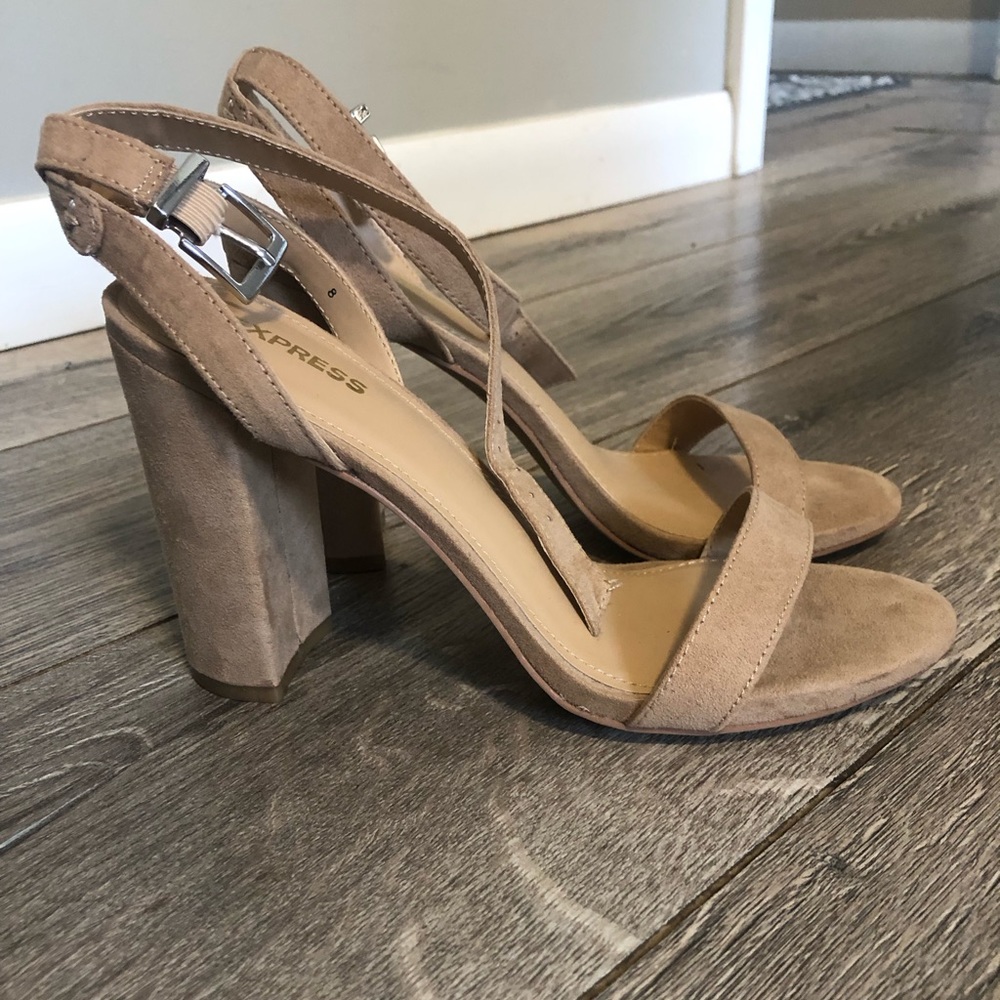 Express heels